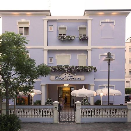 Hotel Trieste Чезенатіко Екстер'єр фото